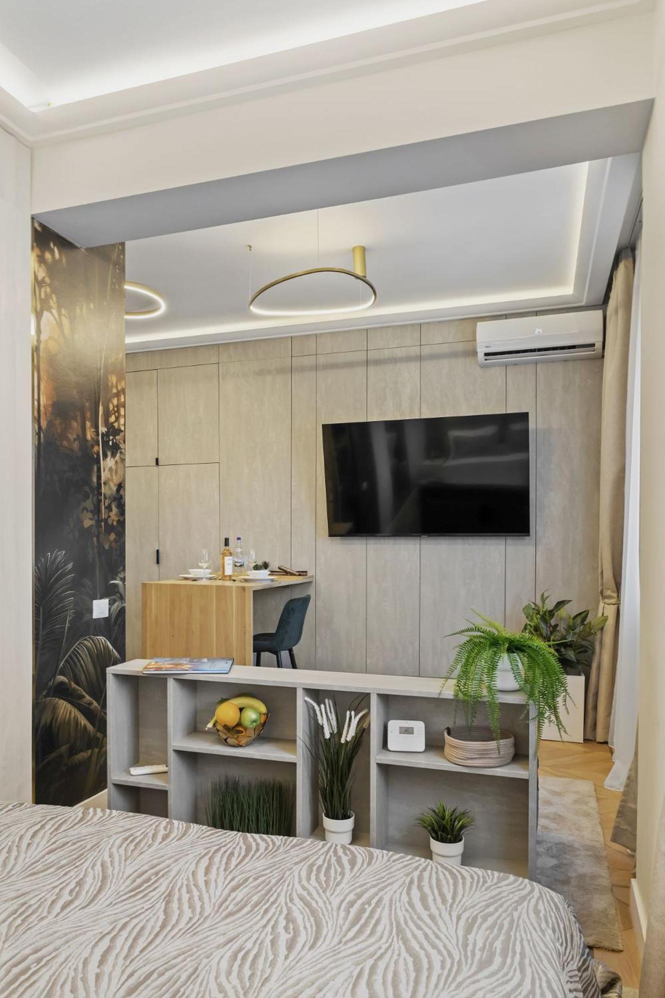 Studio Jungle Breath - City Centre Bukarest Exterior foto